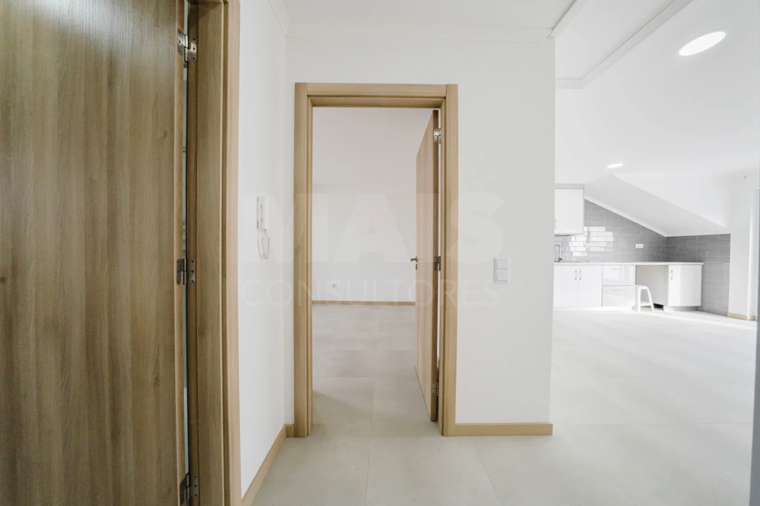 Apartamento T1 para Venda em Ferrel Foto 6