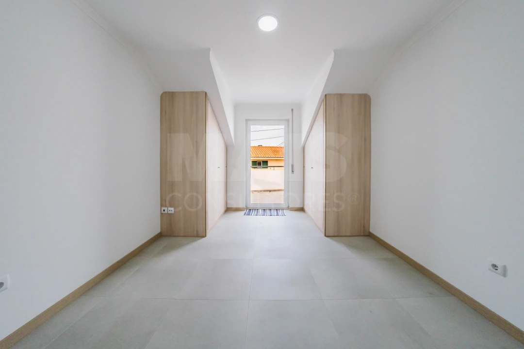 Apartamento T1 para Venda em Ferrel Foto 12