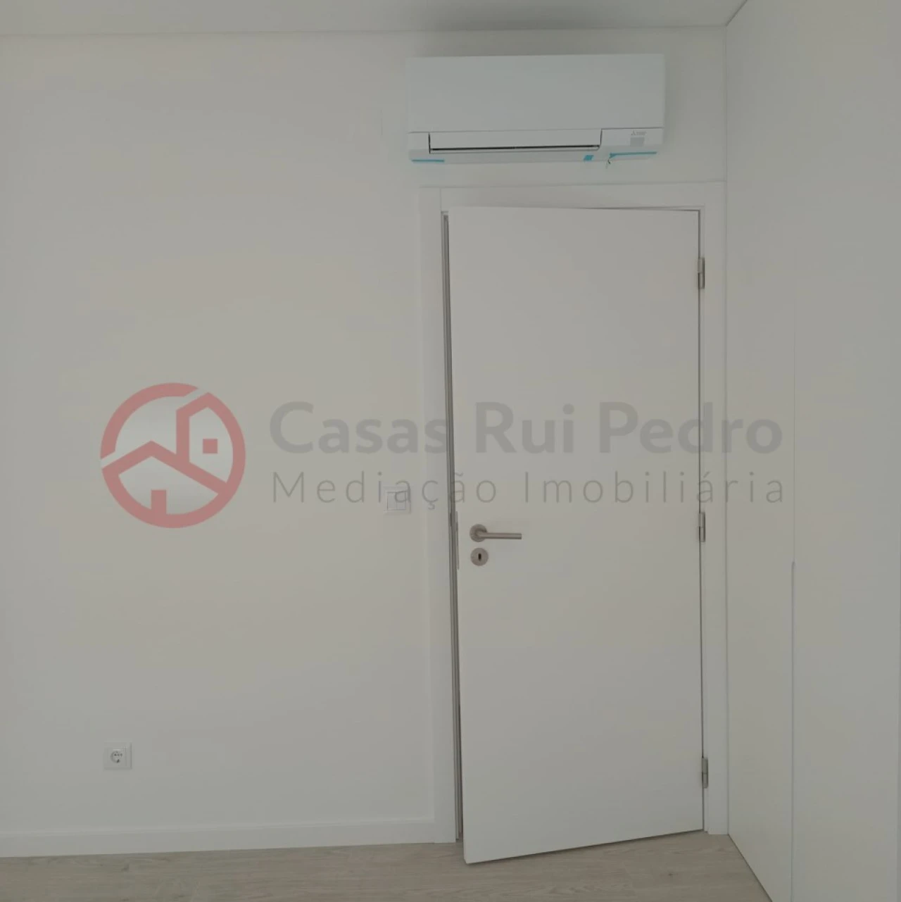 Moradia T3 para Venda em Fernao Ferro Foto 16