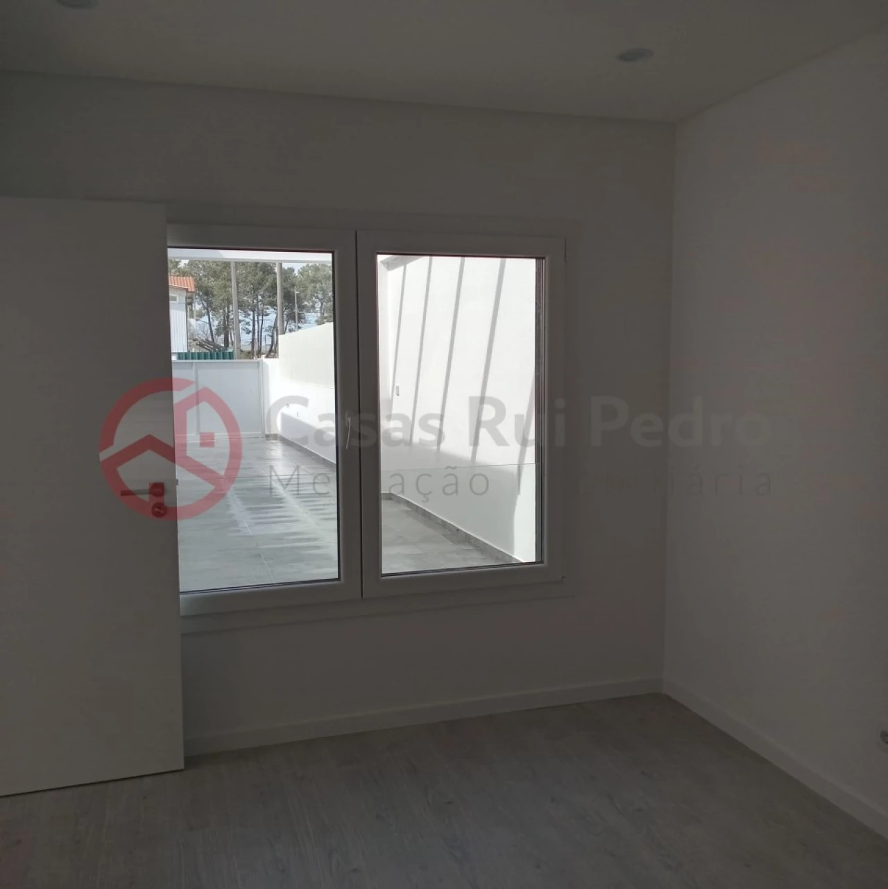 Moradia T3 para Venda em Fernao Ferro Foto 22