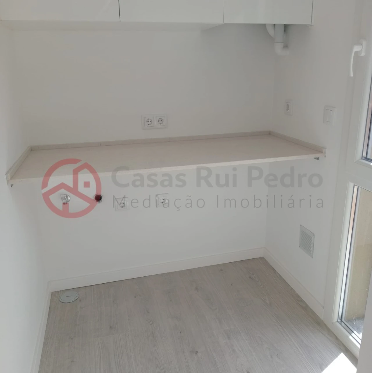 Moradia T3 para Venda em Fernao Ferro Foto 44