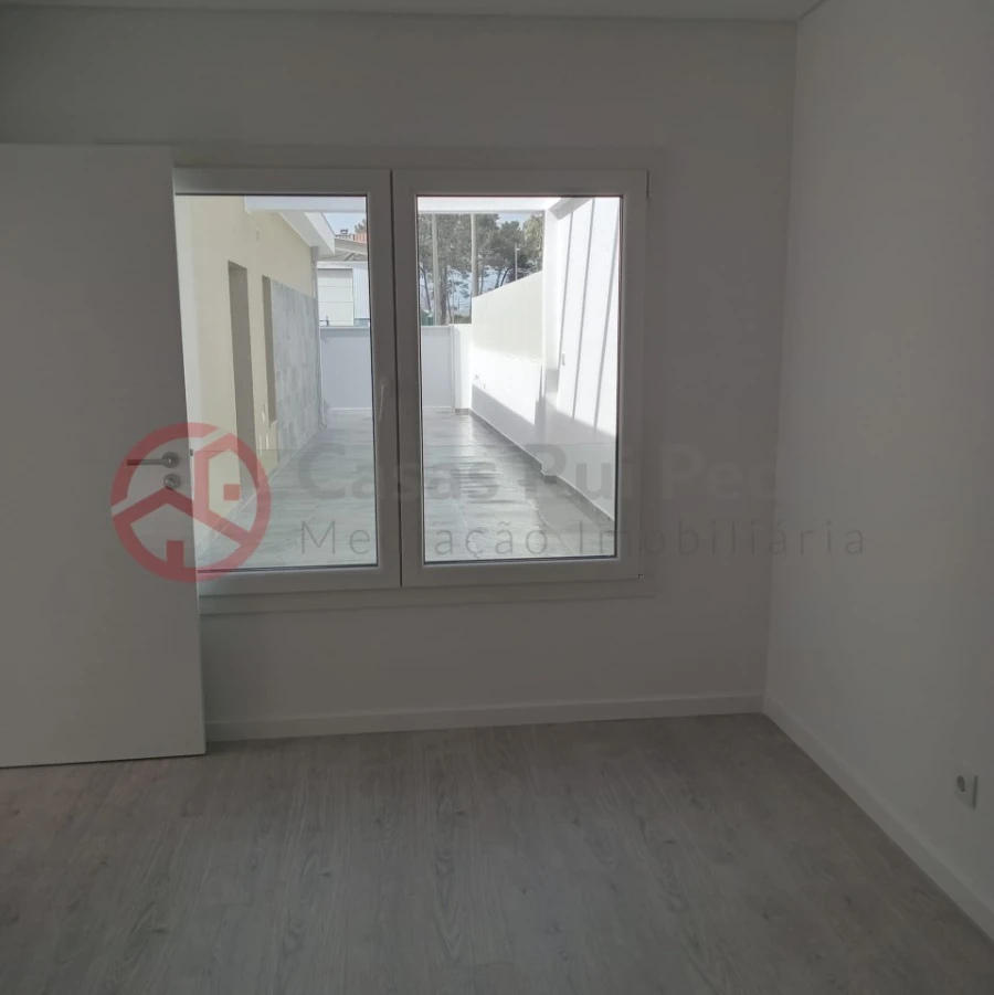 Moradia T3 para Venda em Fernao Ferro Foto 21