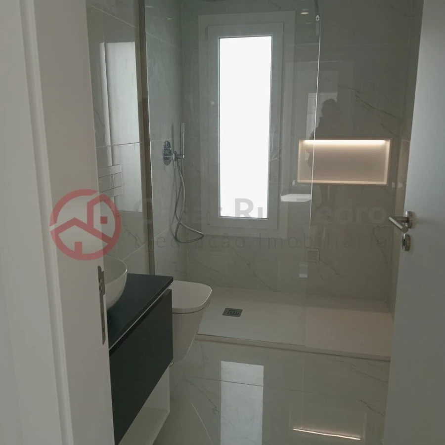 Moradia T3 para Venda em Fernao Ferro Foto 23