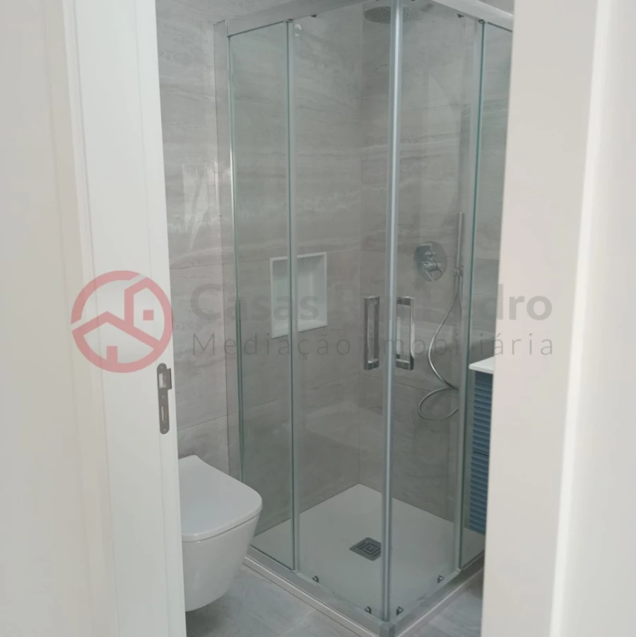 Moradia T3 para Venda em Fernao Ferro Foto 28