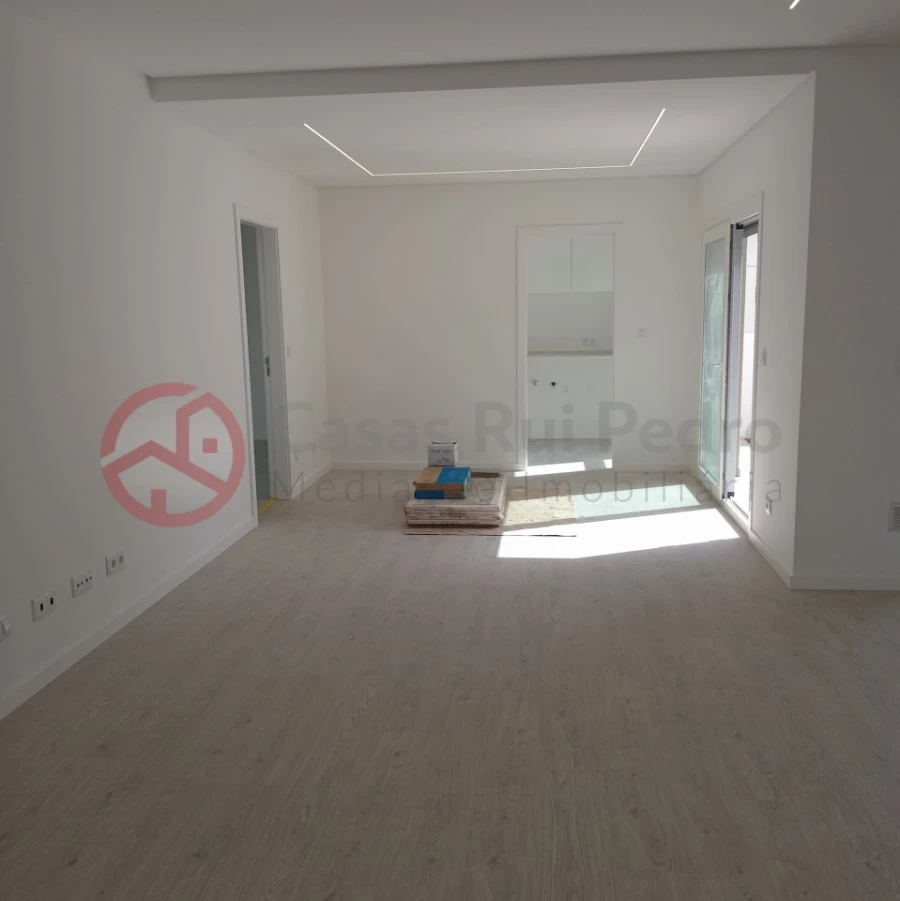 Moradia T3 para Venda em Fernao Ferro Foto 30