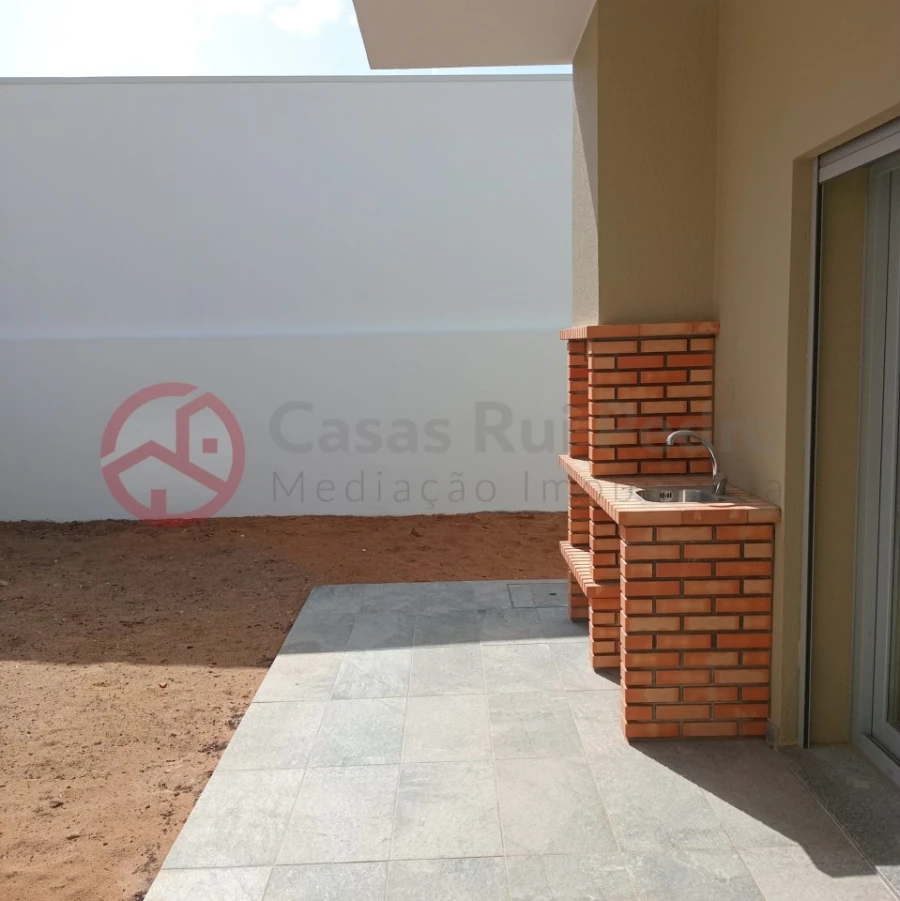 Moradia T3 para Venda em Fernao Ferro Foto 32