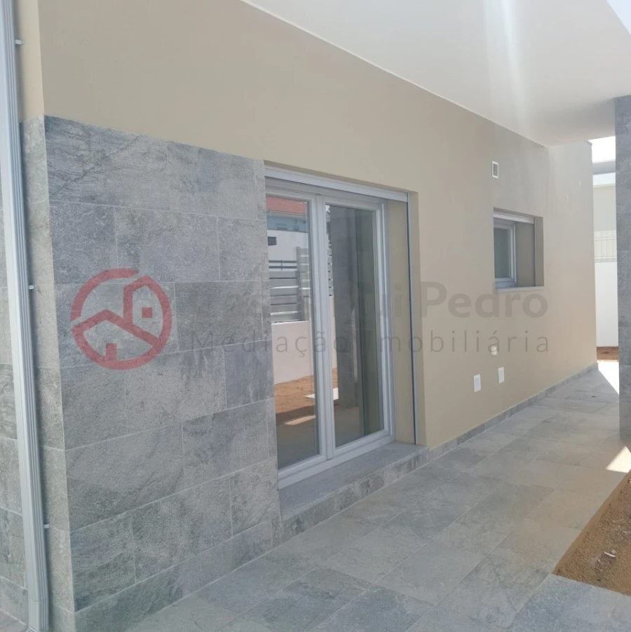 Moradia T3 para Venda em Fernao Ferro Foto 43