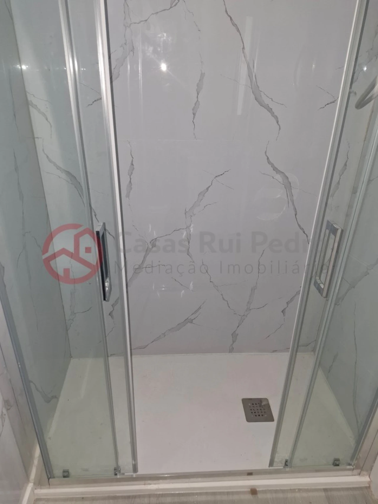 Apartamento T2 para Venda em Benfica Foto 15