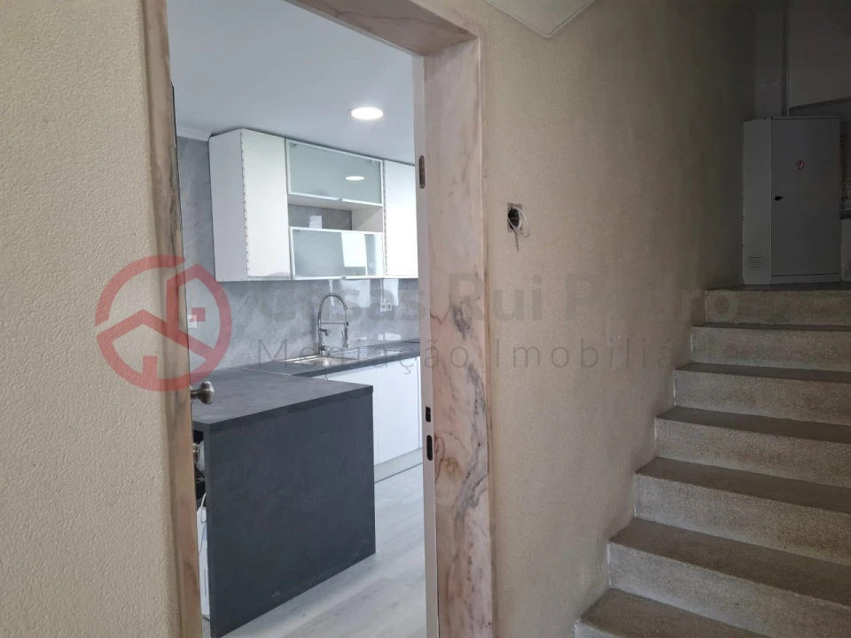 Apartamento T2 para Venda em Benfica Foto 21