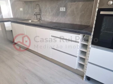 Apartamento T2 para Venda em Benfica