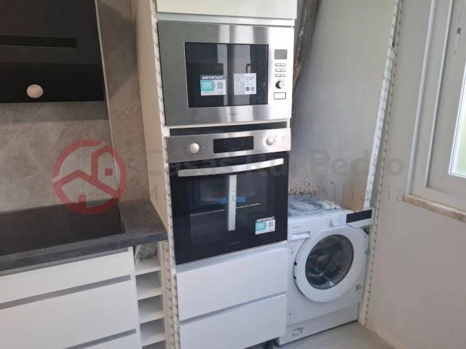 Apartamento T2 para Venda em Benfica Foto 4