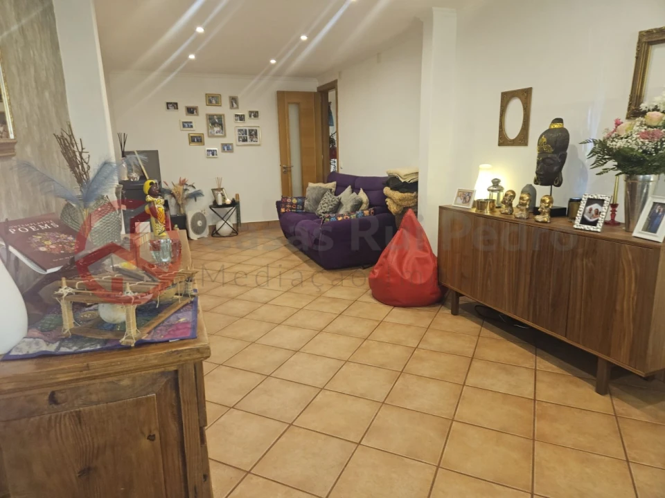 Apartamento T2 para Venda em Almada, Cova da Piedade, Pragal e Cacilhas Foto 3