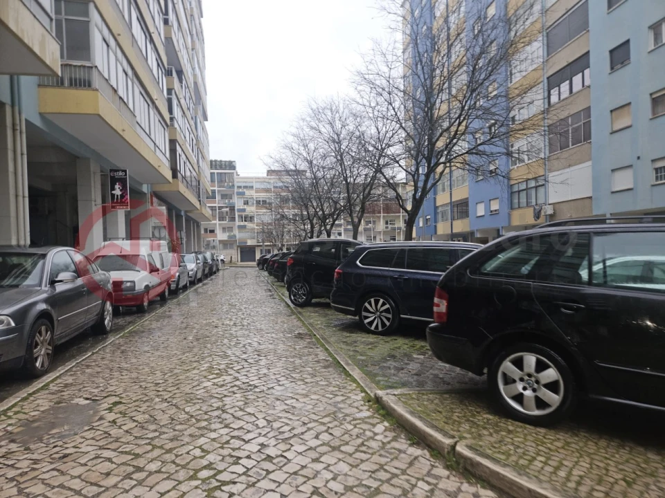 Apartamento T2 para Venda em Almada, Cova da Piedade, Pragal e Cacilhas Foto 30