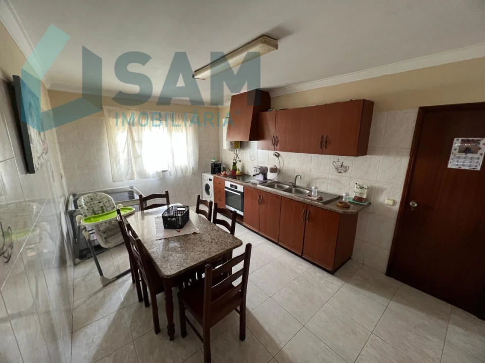 Moradia T6 para Venda em Silveira Foto 4