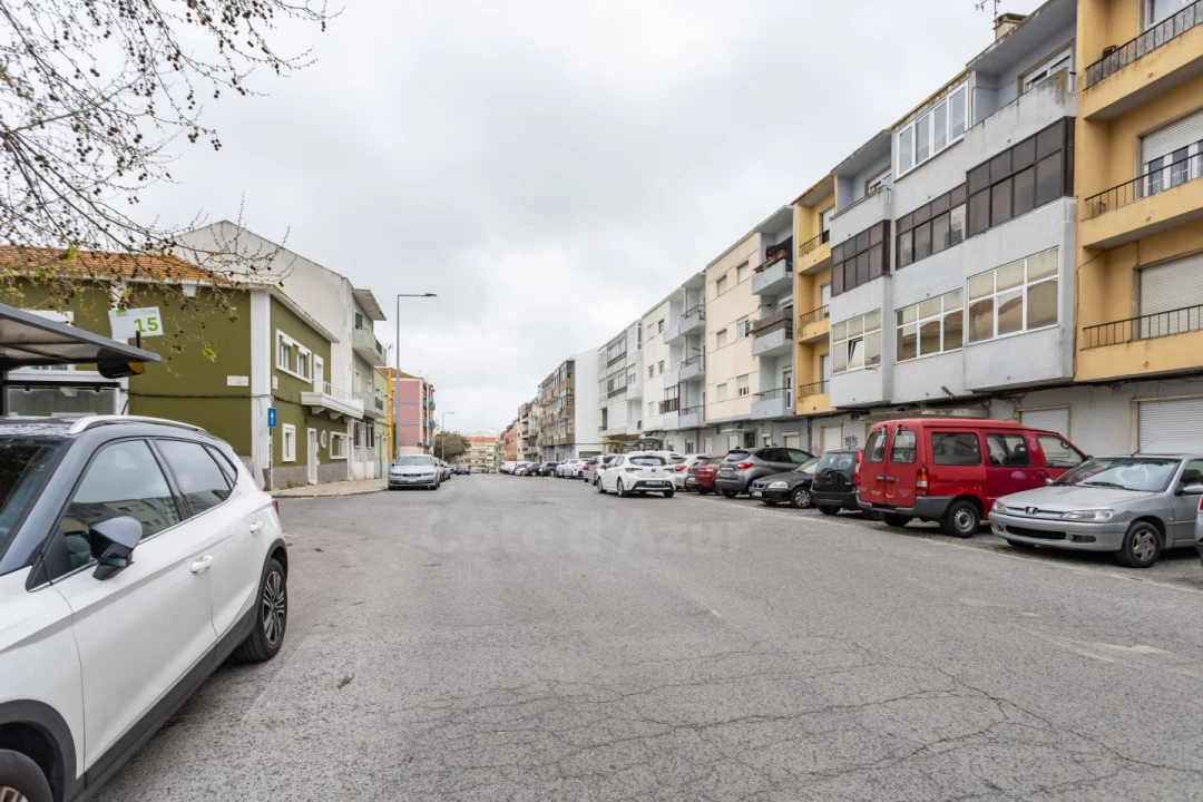 Apartamento T2 para Venda em Alto do Seixalinho, Santo André e Verderena Foto 18