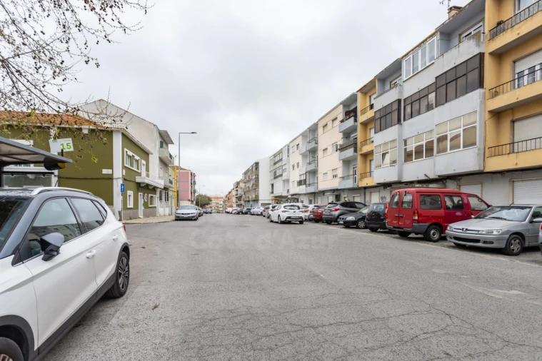 Apartamento T2 para Venda em Alto do Seixalinho, Santo André e Verderena Foto 18