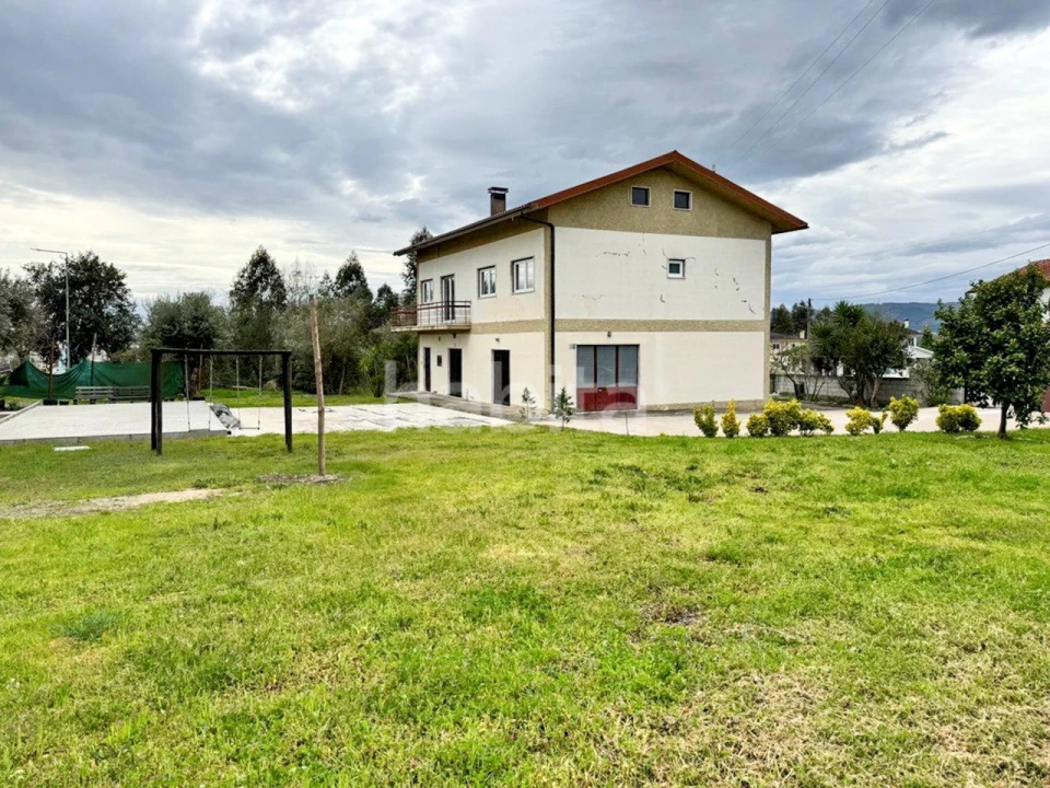 Moradia T3 para Venda em Poiares (Santo Andre) Foto 3