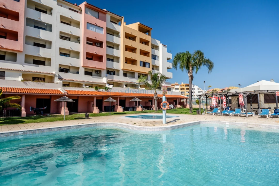 Apartamento T1 para Venda em Albufeira e Olhos de Água Foto 2