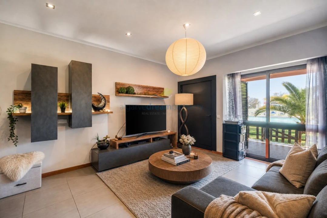 Apartamento T1 para Venda em Albufeira e Olhos de Água Foto 8