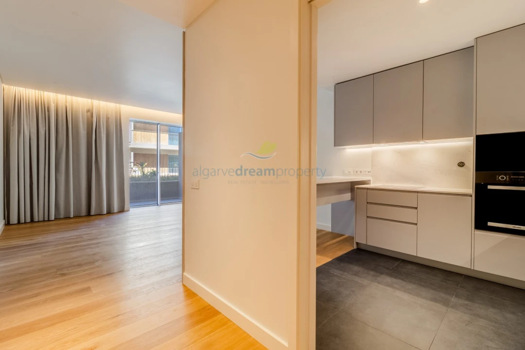 Apartamento T2 para Venda em Quarteira Foto 7