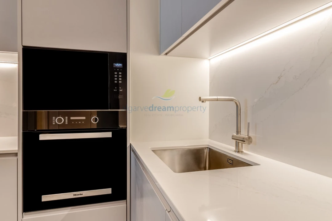 Apartamento T2 para Venda em Quarteira Foto 21