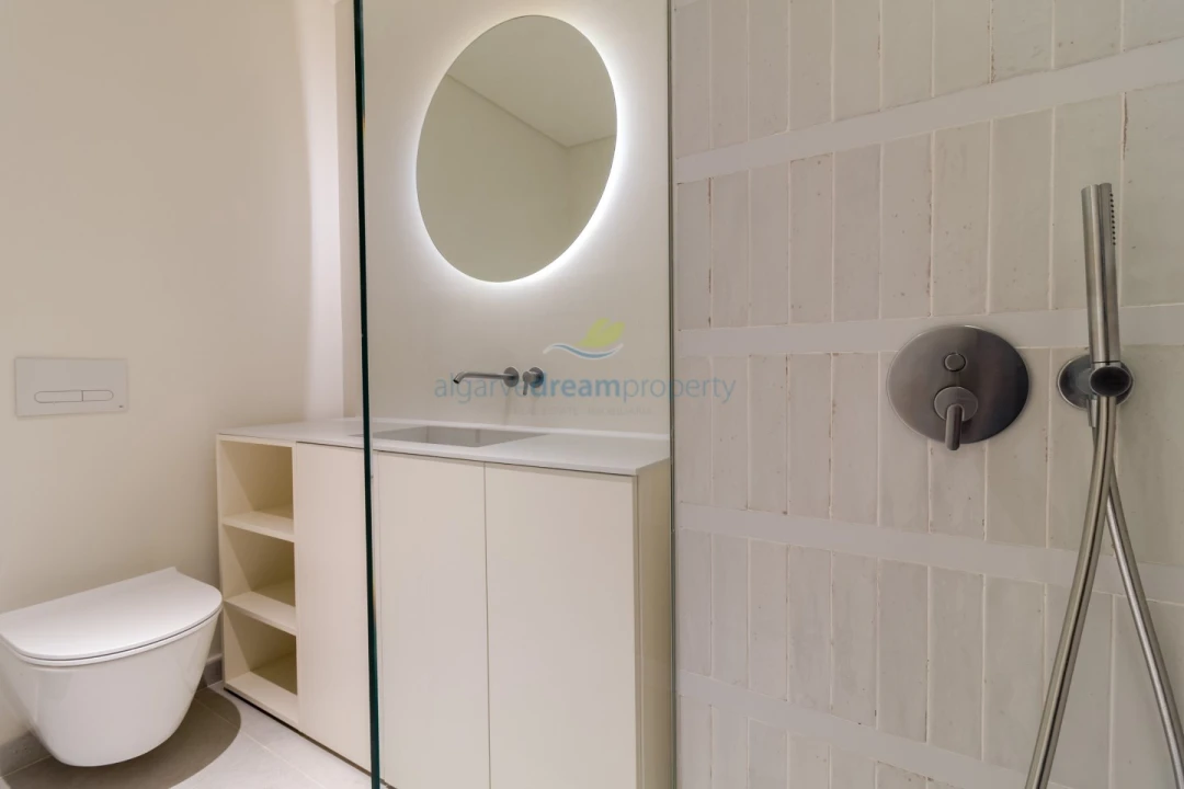 Apartamento T2 para Venda em Quarteira Foto 24