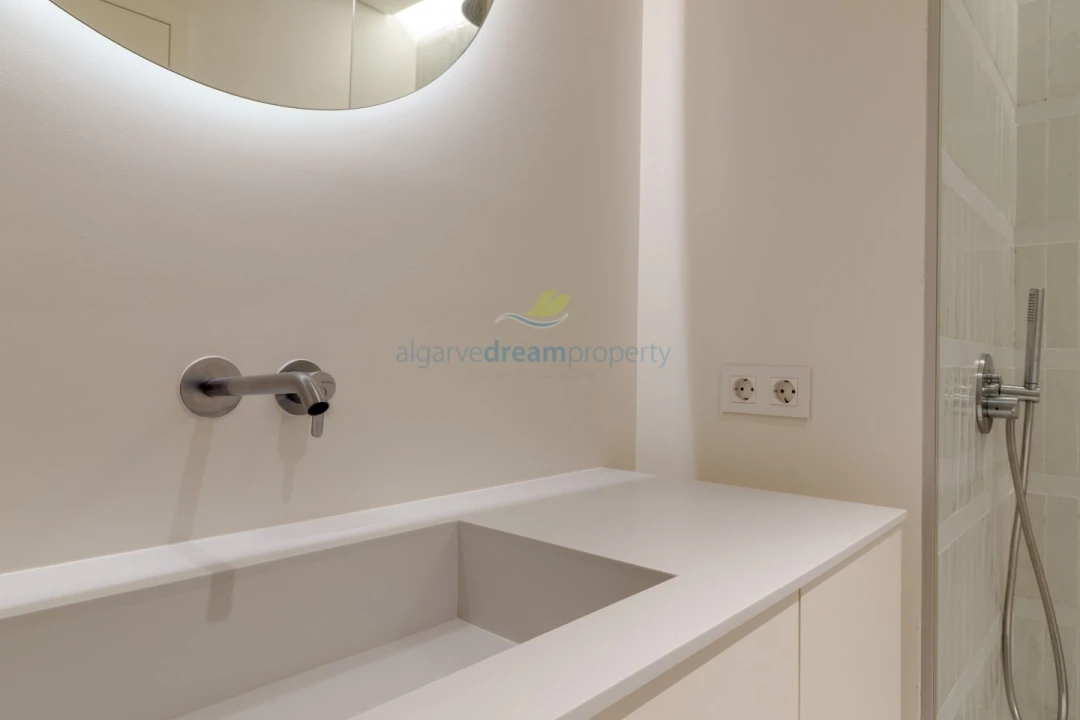 Apartamento T2 para Venda em Quarteira Foto 25