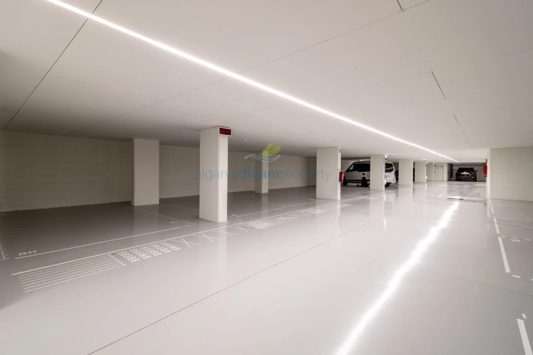 Apartamento T2 para Venda em Quarteira Foto 29
