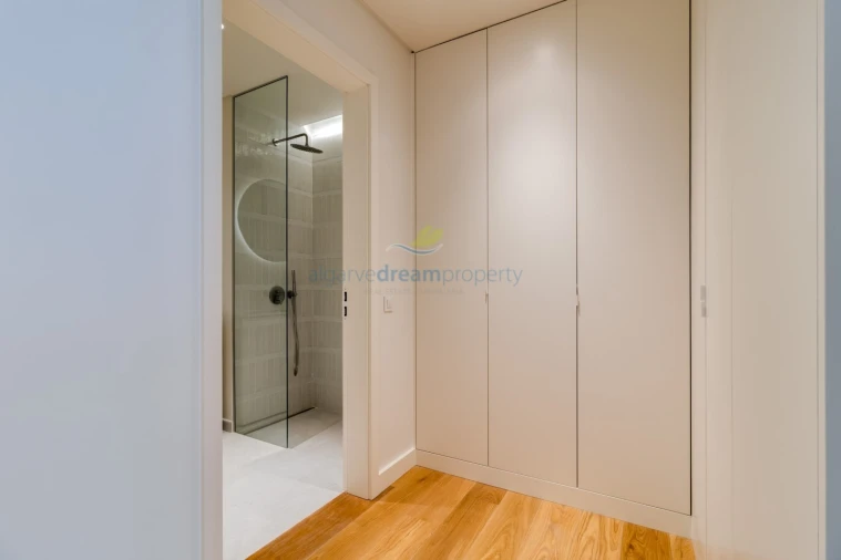 Apartamento T2 para Venda em Quarteira Foto 23