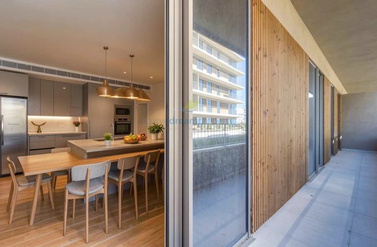 Apartamento T2 para Venda em Quarteira Foto 14
