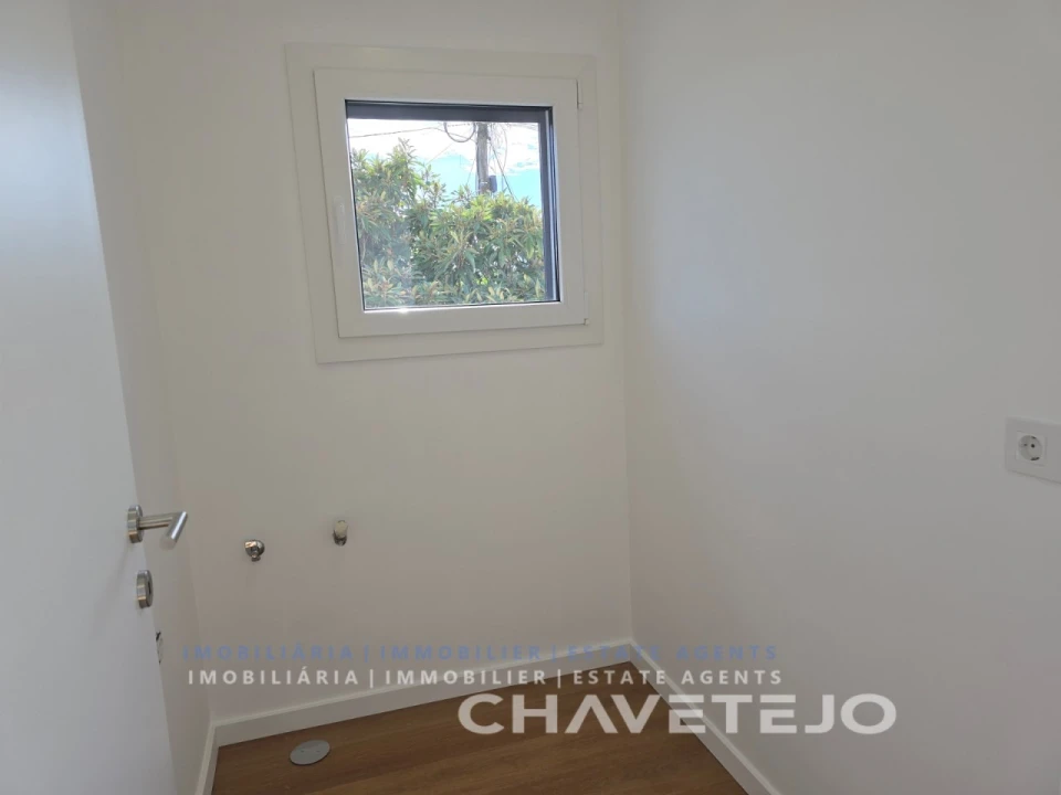 Moradia T4 para Venda em São João Baptista e Santa Maria dos Olivais Foto 28