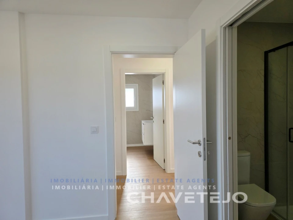 Moradia T4 para Venda em São João Baptista e Santa Maria dos Olivais Foto 43