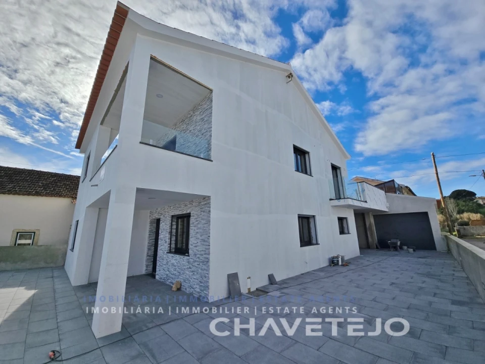 Moradia T4 para Venda em São João Baptista e Santa Maria dos Olivais Foto 59