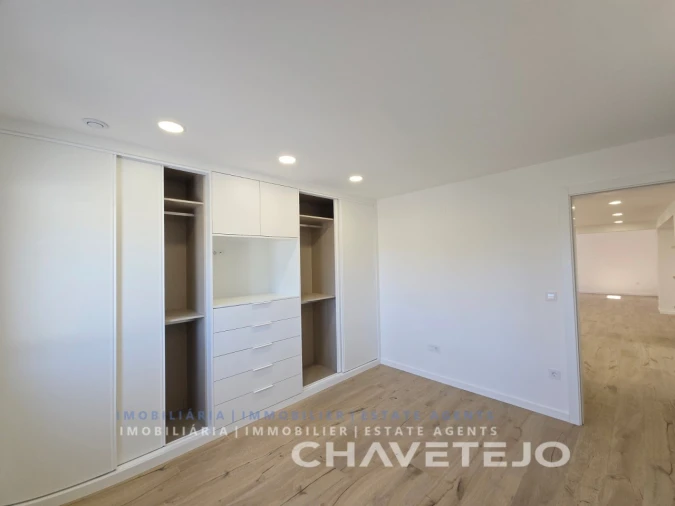 Moradia T4 para Venda em São João Baptista e Santa Maria dos Olivais Foto 20