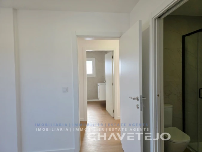 Moradia T4 para Venda em São João Baptista e Santa Maria dos Olivais Foto 43