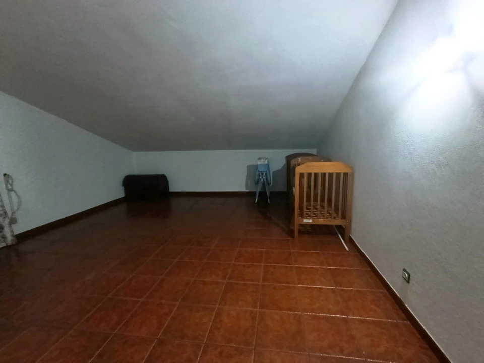 Moradia T11 para Venda em Bemposta Foto 37