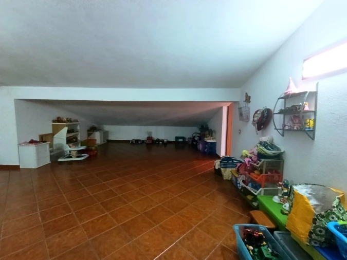 Moradia T11 para Venda em Bemposta Foto 40