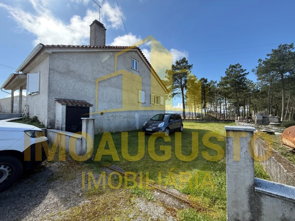 Moradia T3 para Venda em Moreira de Rei Foto 3