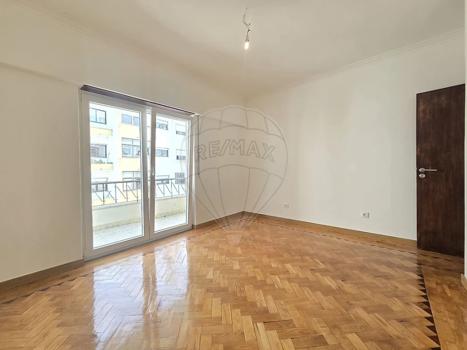 Moradia T2 para Arrendamento em Carcavelos e Parede Foto 14