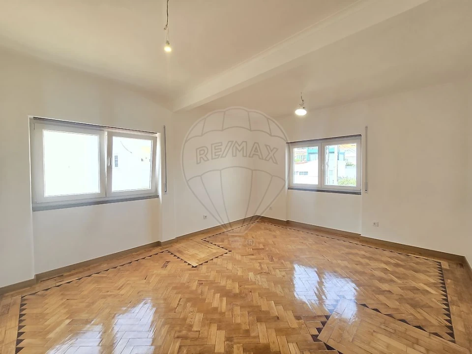 Moradia T2 para Arrendamento em Carcavelos e Parede Foto 13