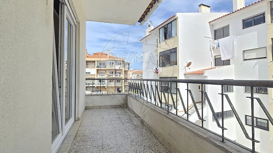 Moradia T2 para Arrendamento em Carcavelos e Parede