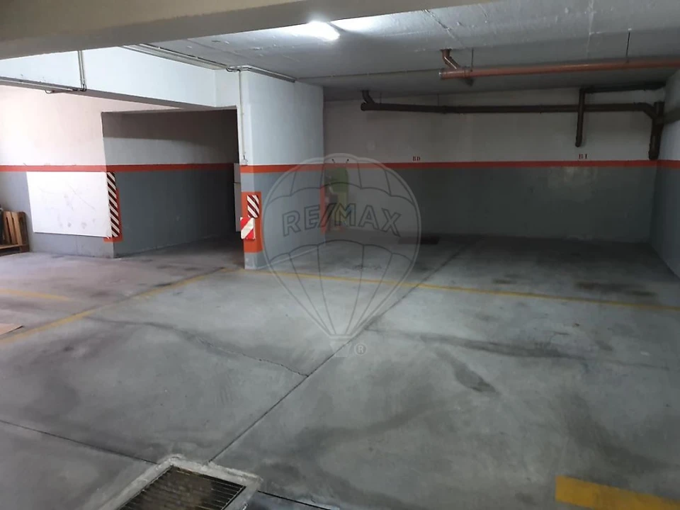 Apartamento T2 para Venda em Canelas Foto 14