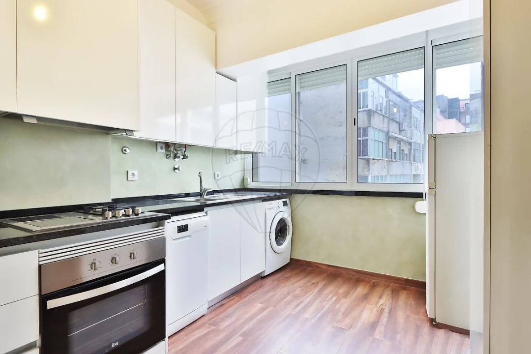 Apartamento T2 para Arrendamento em Arroios Foto 1