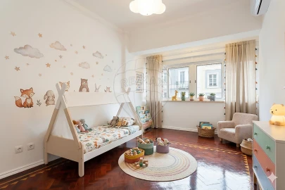 Apartamento T2 para Arrendamento em Arroios