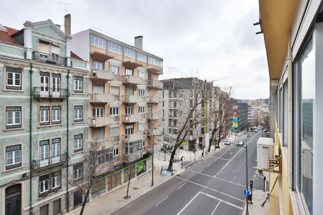 Apartamento T2 para Arrendamento em Arroios Foto 17