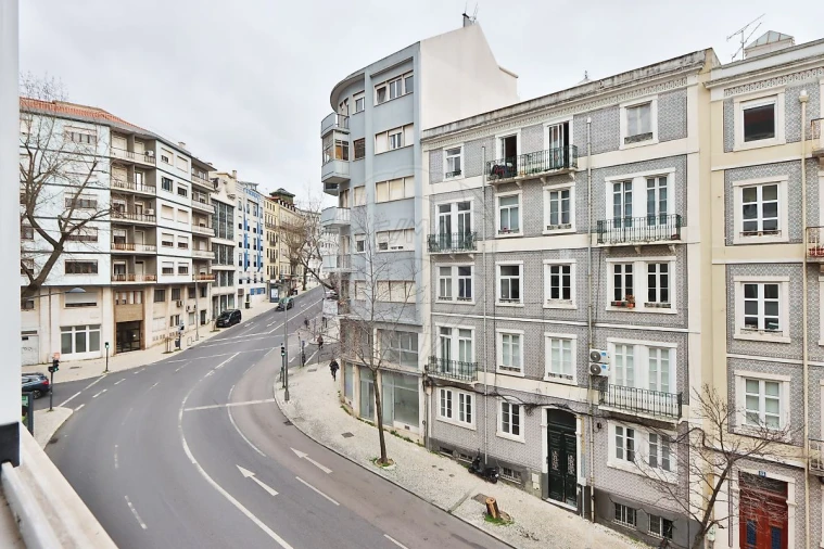 Apartamento T2 para Arrendamento em Arroios Foto 19