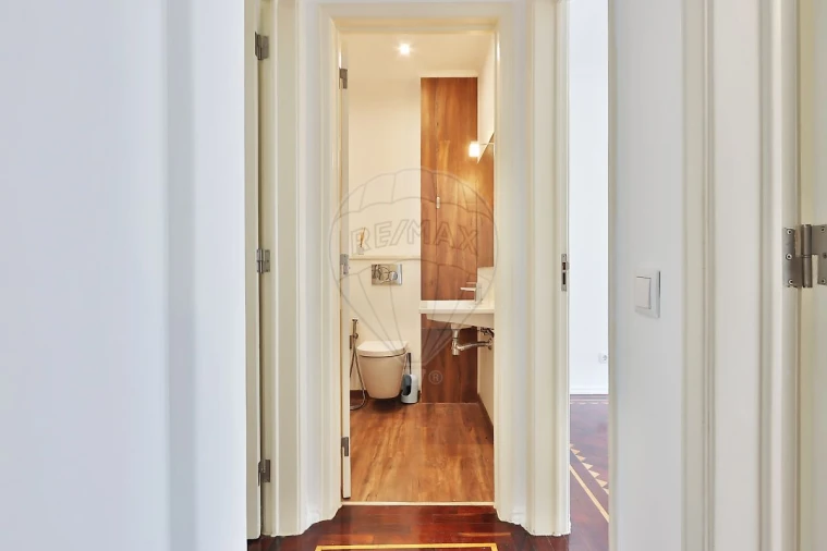 Apartamento T2 para Arrendamento em Arroios Foto 11
