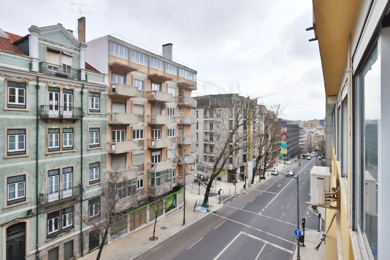 Apartamento T2 para Arrendamento em Arroios Foto 17