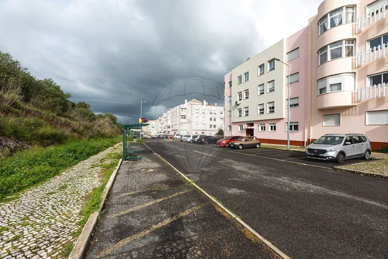 Apartamento T2 para Venda em Vialonga Foto 5