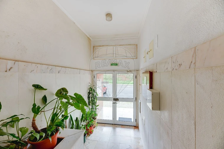 Apartamento T2 para Venda em Vialonga Foto 28